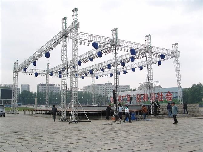 Circle Or Box Type Led Stage Lighting Truss For Performances And Theatre